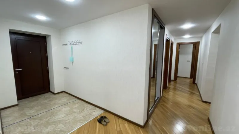 Kirayə verilir 4 otaqlı Mənzil Yeni tikili 220 m² 28 May m. - şəkil 20
