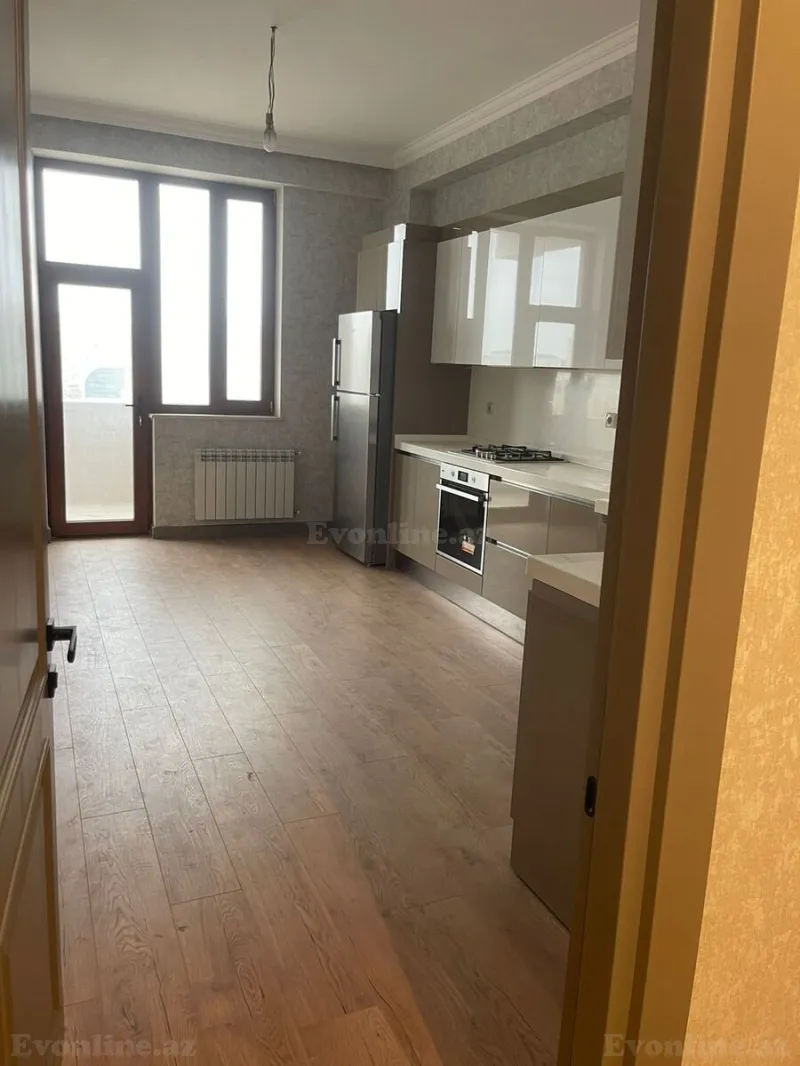 Satılır 4 otaqlı Mənzil Yeni tikili 175 m² Nəriman Nərimanov m. - şəkil 4