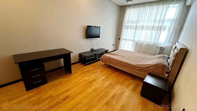 Kirayə verilir 4 otaqlı Mənzil Yeni tikili 198 m² Nəriman Nərimanov m. - şəkil 12
