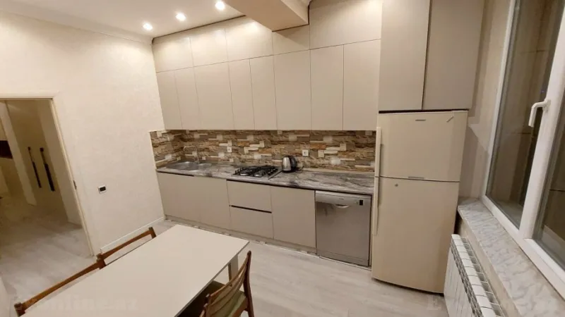 Kirayə verilir 3 otaqlı Mənzil Yeni tikili 80 m² Nəsimi r. - şəkil 10