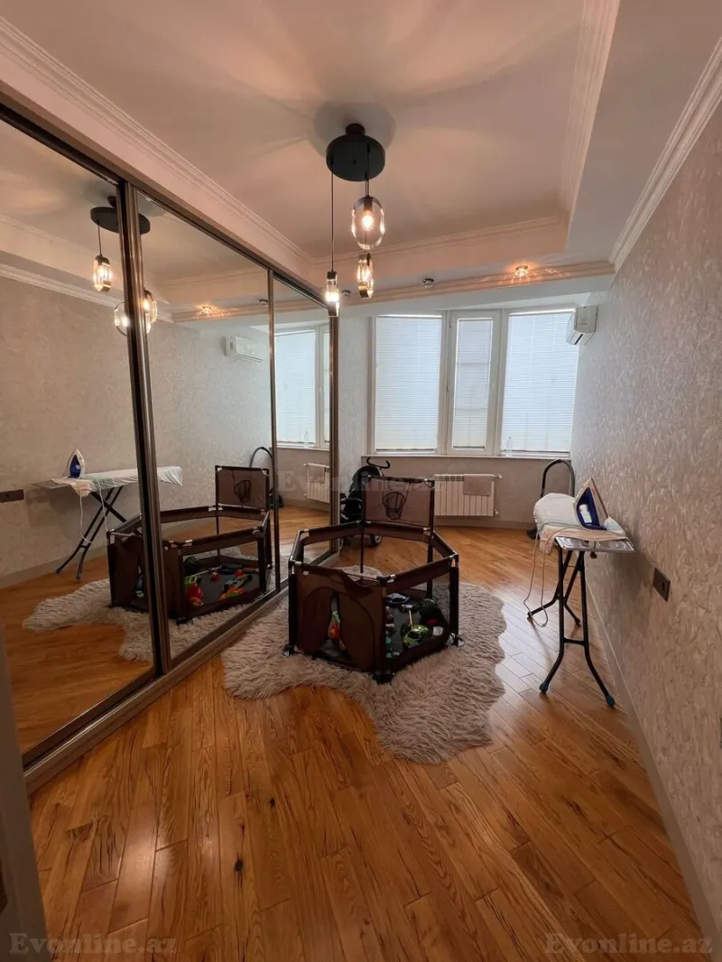 Satılır 4 otaqlı Mənzil Yeni tikili 195 m² Nizami m. - şəkil 3