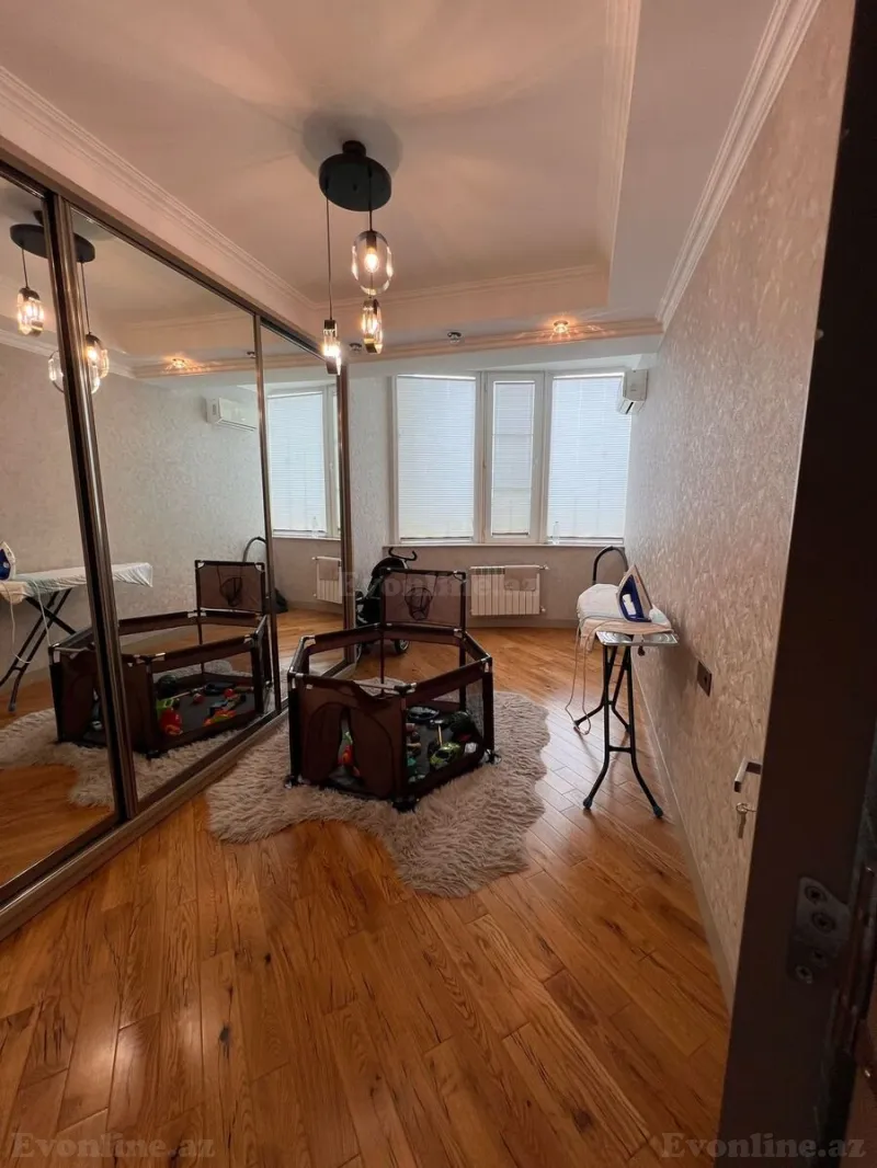 Satılır 4 otaqlı Mənzil Yeni tikili 195 m² Nizami m. - şəkil 8