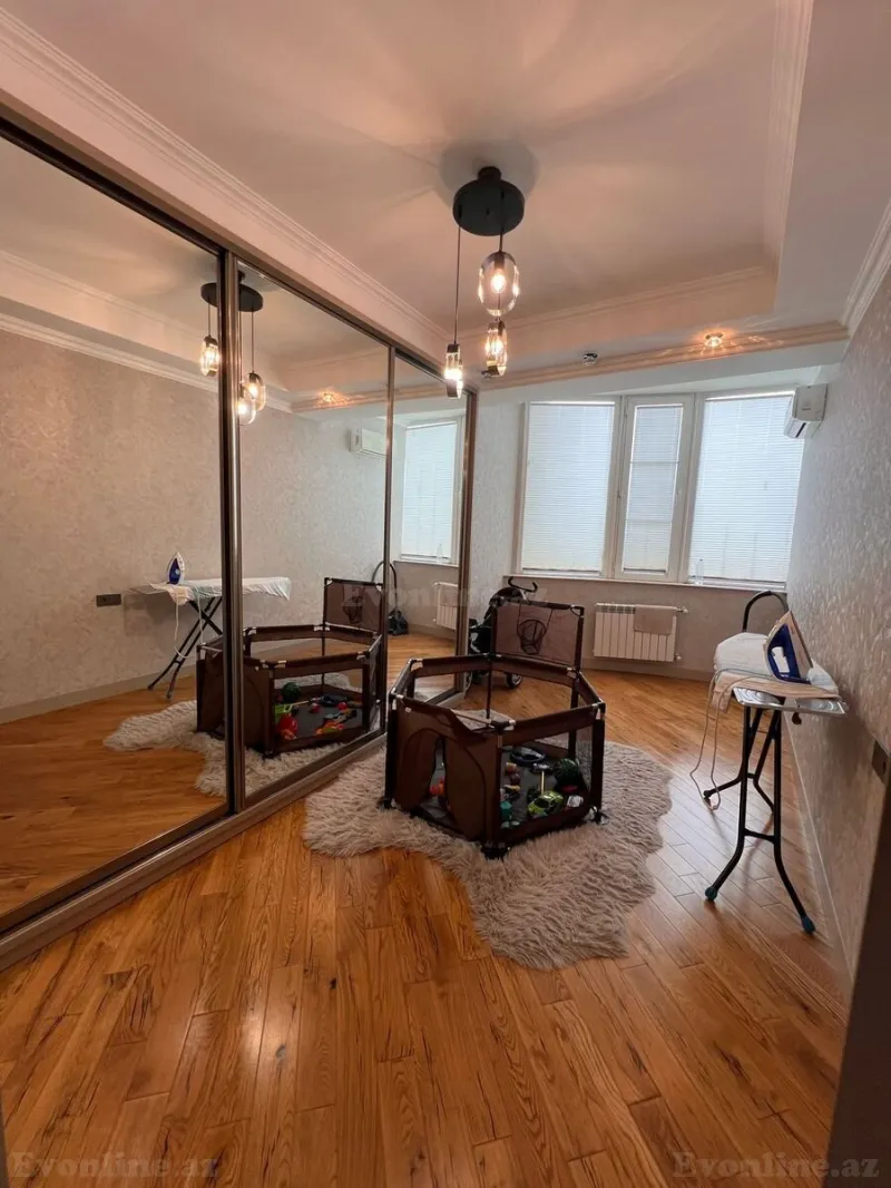 Satılır 4 otaqlı Mənzil Yeni tikili 195 m² Nizami m. - şəkil 11