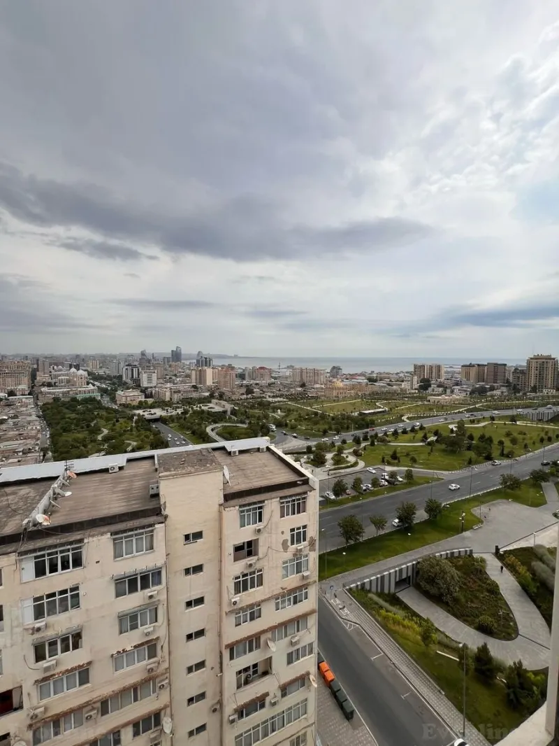 Satılır 4 otaqlı Mənzil Yeni tikili 195 m² Nizami m. - şəkil 24