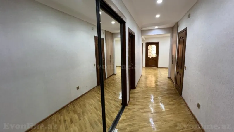 Satılır 3 otaqlı Mənzil Yeni tikili 115 m² Elmlər Akademiyası m. - şəkil 16
