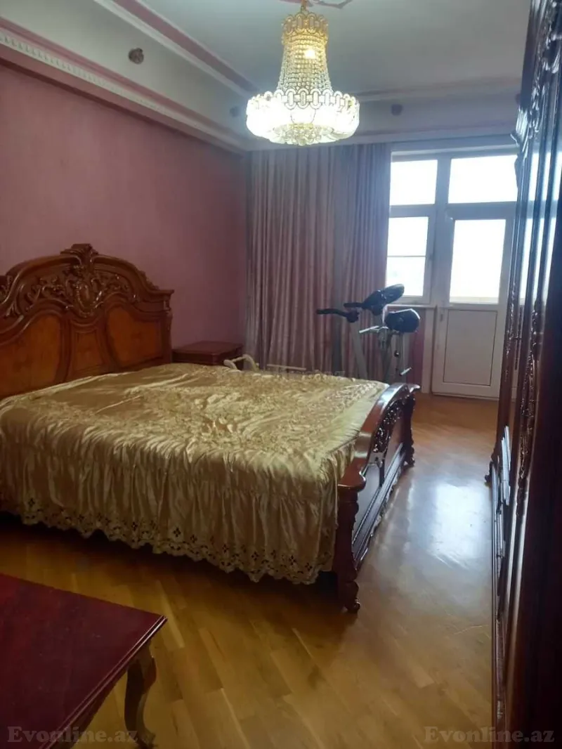 Kirayə verilir 3 otaqlı Mənzil Yeni tikili 143 m² İnşaatçılar m. - şəkil 15