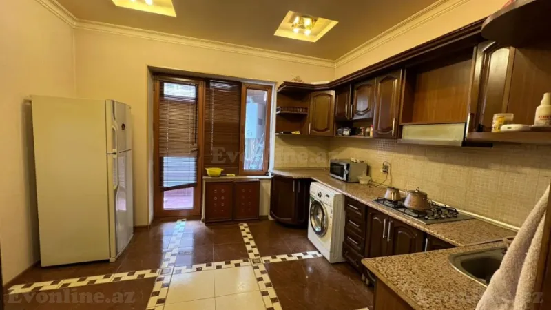 2 otaqlı Mənzil 80 m² Nizami m. Kirayə verilir