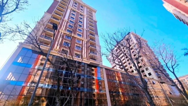 Satılır 2 otaqlı Mənzil Yeni tikili 80 m² Nərimanov r. - şəkil 2