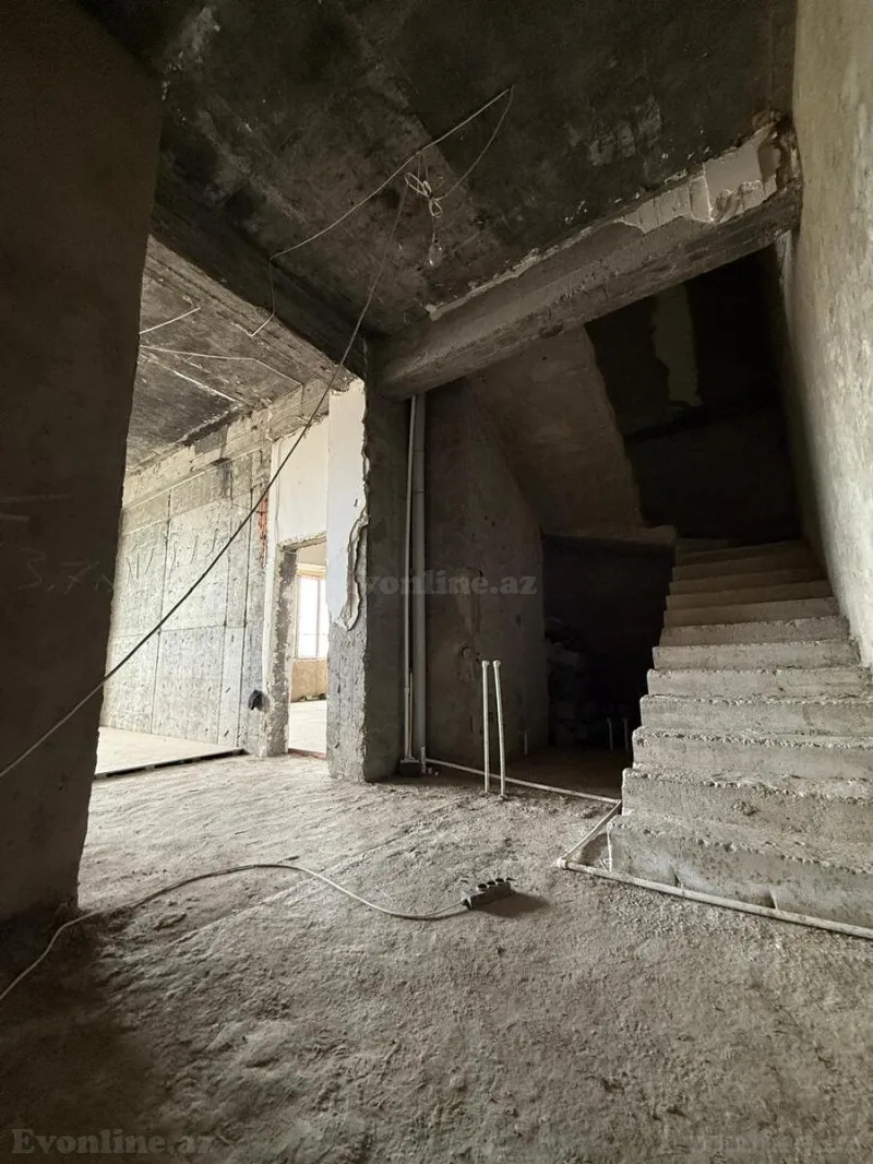 4 otaqlı Mənzil 164 m² Nəsimi r. Satılır