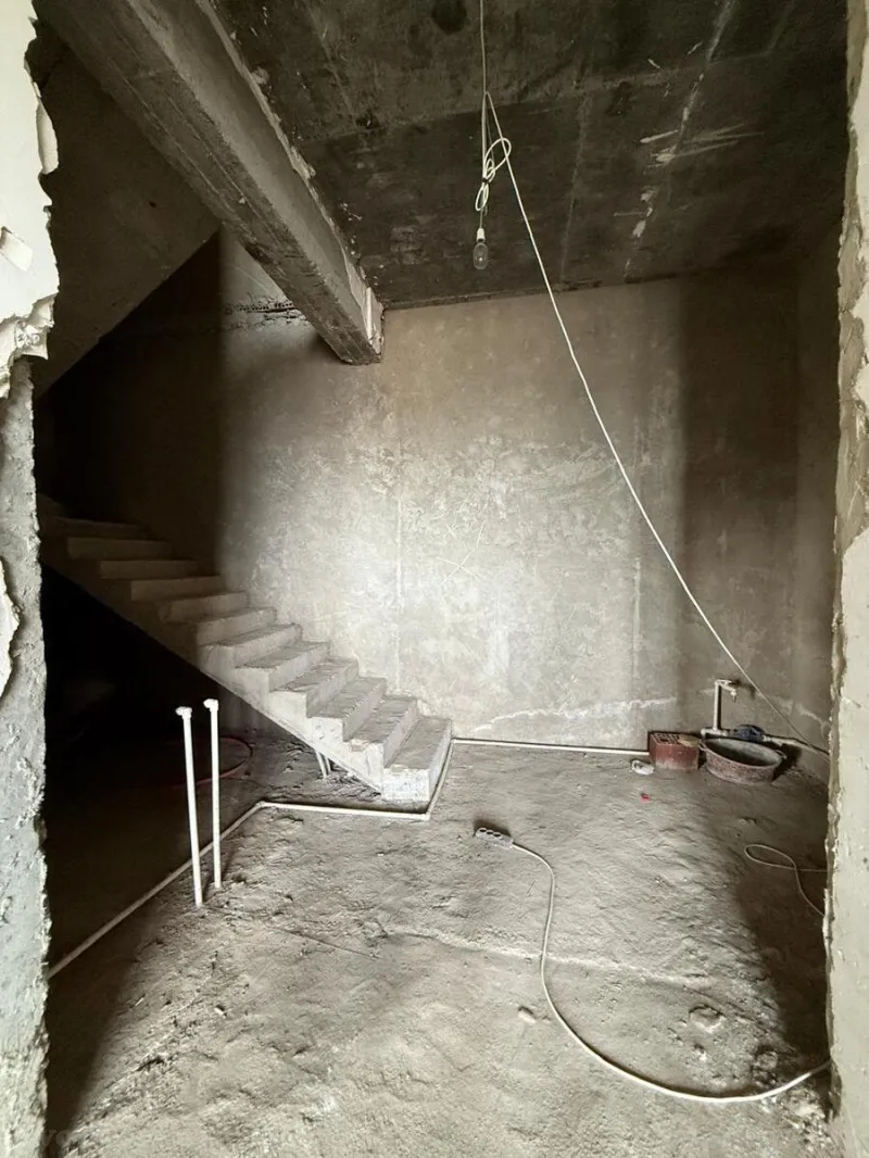 Satılır 4 otaqlı Mənzil Yeni tikili 164 m² Nəsimi r. - şəkil 2