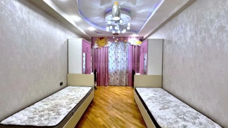 Satılır 3 otaqlı Mənzil Yeni tikili 145 m² İnşaatçılar m. - şəkil 8