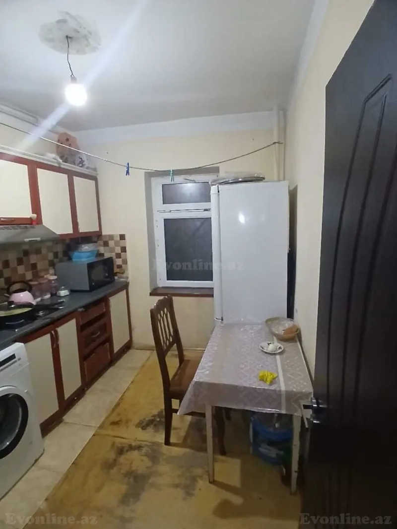 Satılır 2 otaqlı Mənzil Köhnə tikili 75 m² Xalqlar Dostluğu m. - şəkil 9