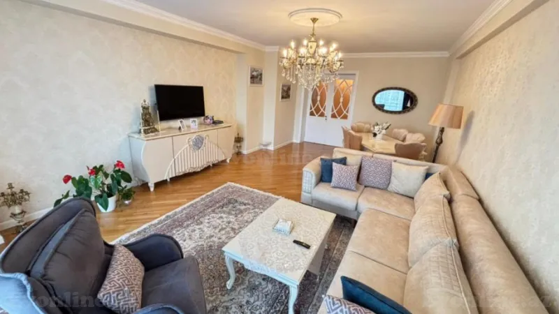 Satılır 3 otaqlı Mənzil Yeni tikili 150 m² Elmlər Akademiyası m. - şəkil 2