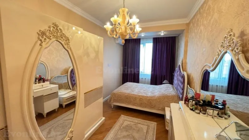 Satılır 3 otaqlı Mənzil Yeni tikili 150 m² Elmlər Akademiyası m. - şəkil 7