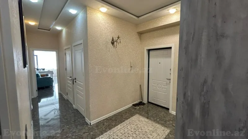 Satılır 4 otaqlı Mənzil Yeni tikili 135 m² Dərnəgül m. - şəkil 3