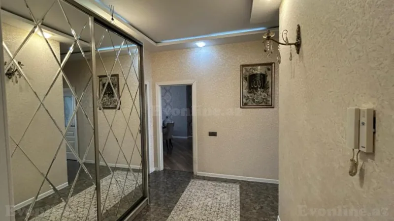 Satılır 4 otaqlı Mənzil Yeni tikili 135 m² Dərnəgül m. - şəkil 6