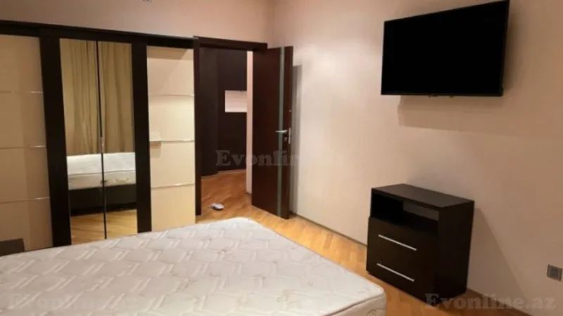 Satılır 3 otaqlı Mənzil Yeni tikili 140 m² 28 May m. - şəkil 4