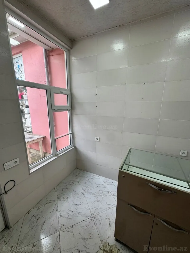 Obyekt 12 m² Həzi Aslanov m. Kirayə verilir