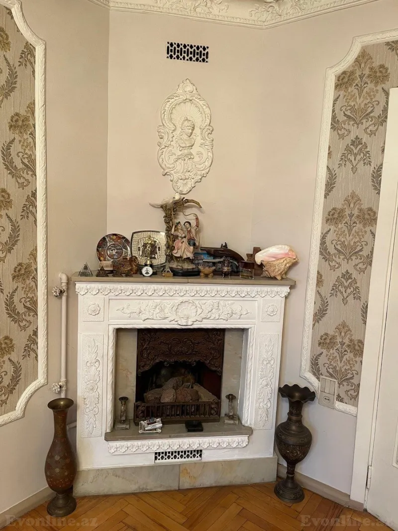 Satılır 3 otaqlı Mənzil Köhnə tikili 115 m² Səbail r. - şəkil 3