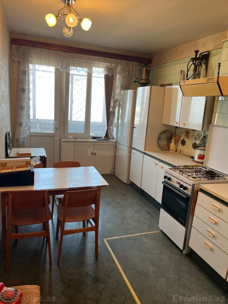 Satılır 3 otaqlı Mənzil Köhnə tikili 115 m² Səbail r. - şəkil 6