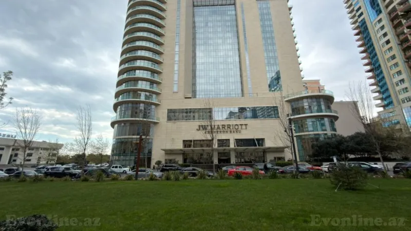 Satılır 3 otaqlı Mənzil Yeni tikili 137 m² 28 May m. - şəkil 2