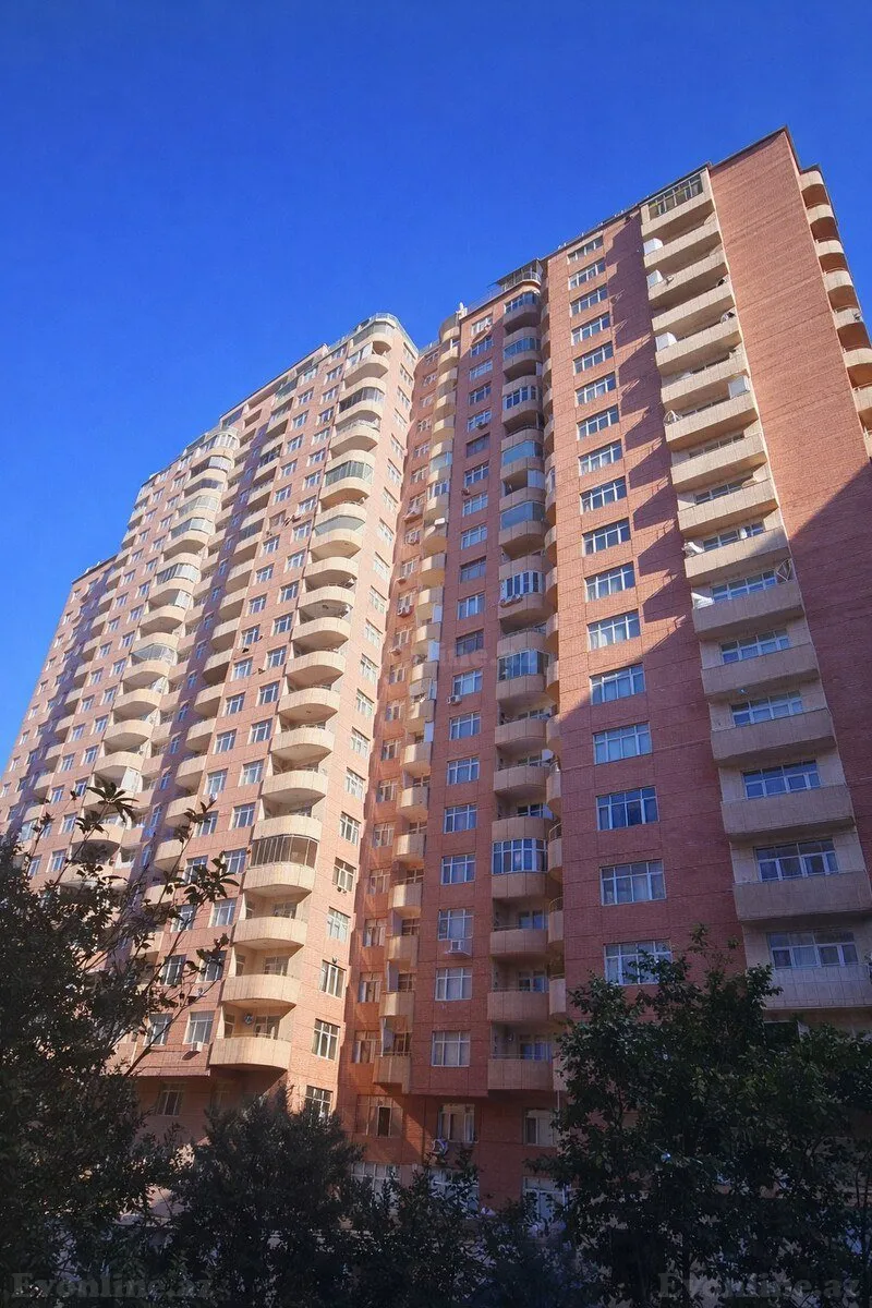 4 otaqlı Mənzil 197 m² Nərimanov r. Satılır