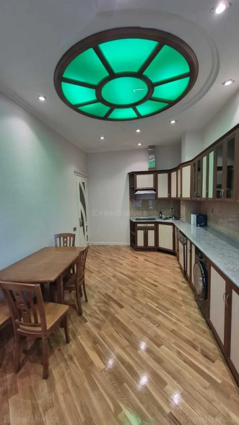 Kirayə verilir 4 otaqlı Mənzil Yeni tikili 200 m² 28 May m. - şəkil 11