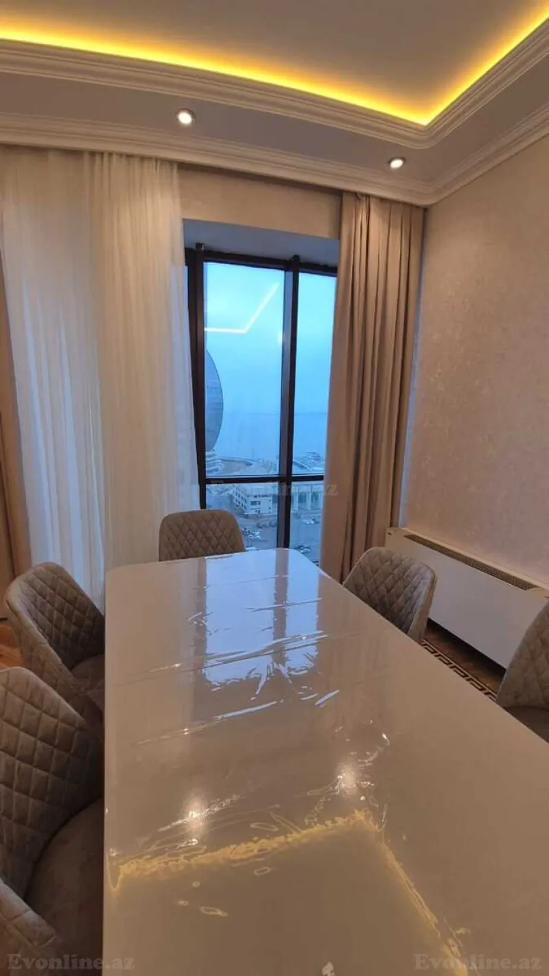 Kirayə verilir 4 otaqlı Mənzil Yeni tikili 200 m² 28 May m. - şəkil 14