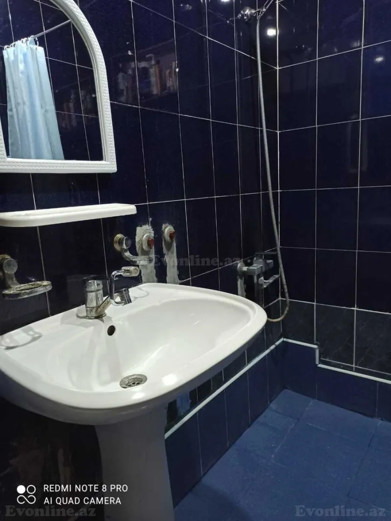 Satılır 2 otaqlı Mənzil Köhnə tikili 60 m² Nizami m. - şəkil 12