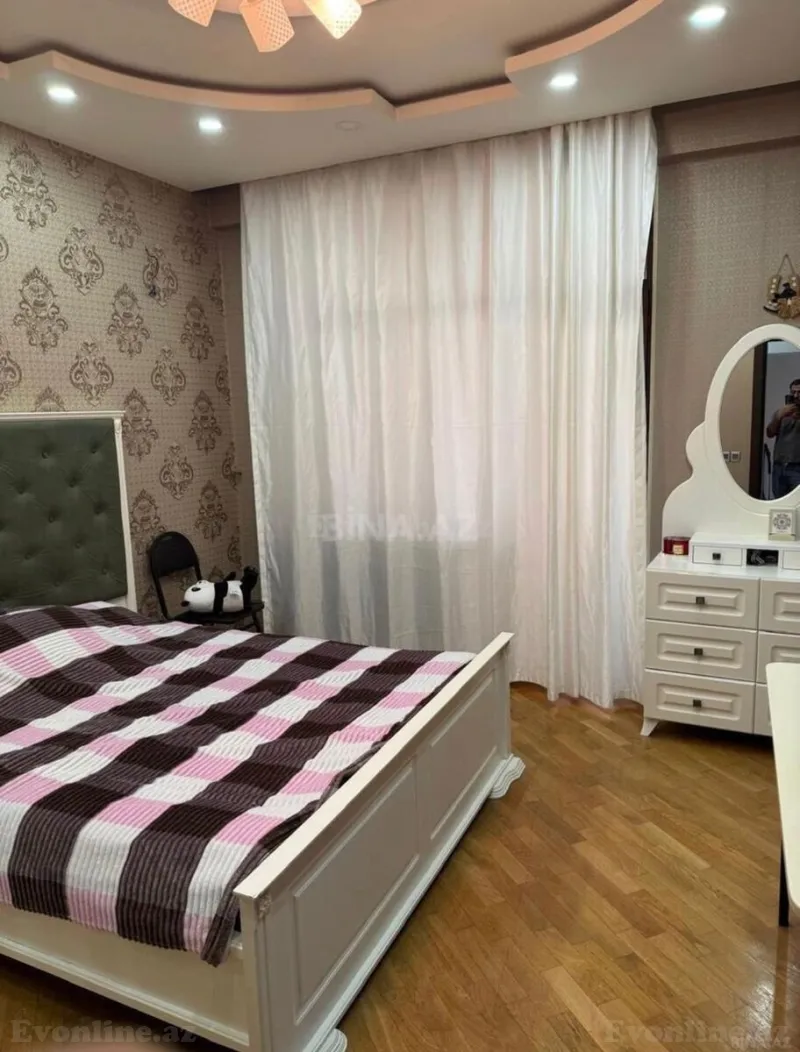 Satılır 3 otaqlı Mənzil Yeni tikili 120 m² Neftçilər m. - şəkil 2