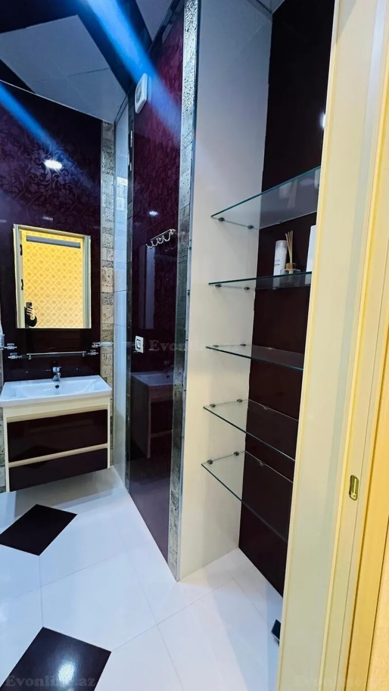 Satılır 4 otaqlı Mənzil Yeni tikili 224 m² Sahil m. - şəkil 21