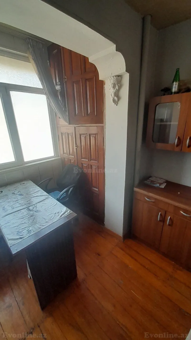 Kirayə verilir 2 otaqlı Mənzil Köhnə tikili 55 m² 4-cü mikrorayon - şəkil 7