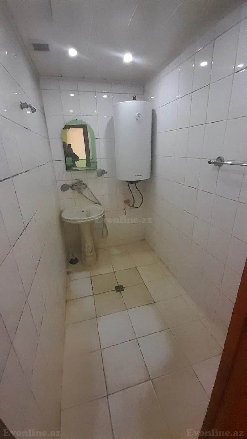 Kirayə verilir 2 otaqlı Mənzil Köhnə tikili 55 m² 4-cü mikrorayon - şəkil 12