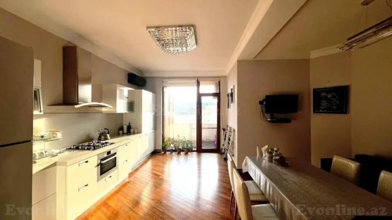 Satılır 4 otaqlı Mənzil Yeni tikili 208 m² 28 May m. - şəkil 5