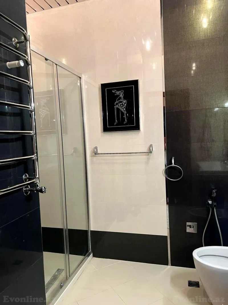 Satılır 4 otaqlı Mənzil Yeni tikili 208 m² 28 May m. - şəkil 6