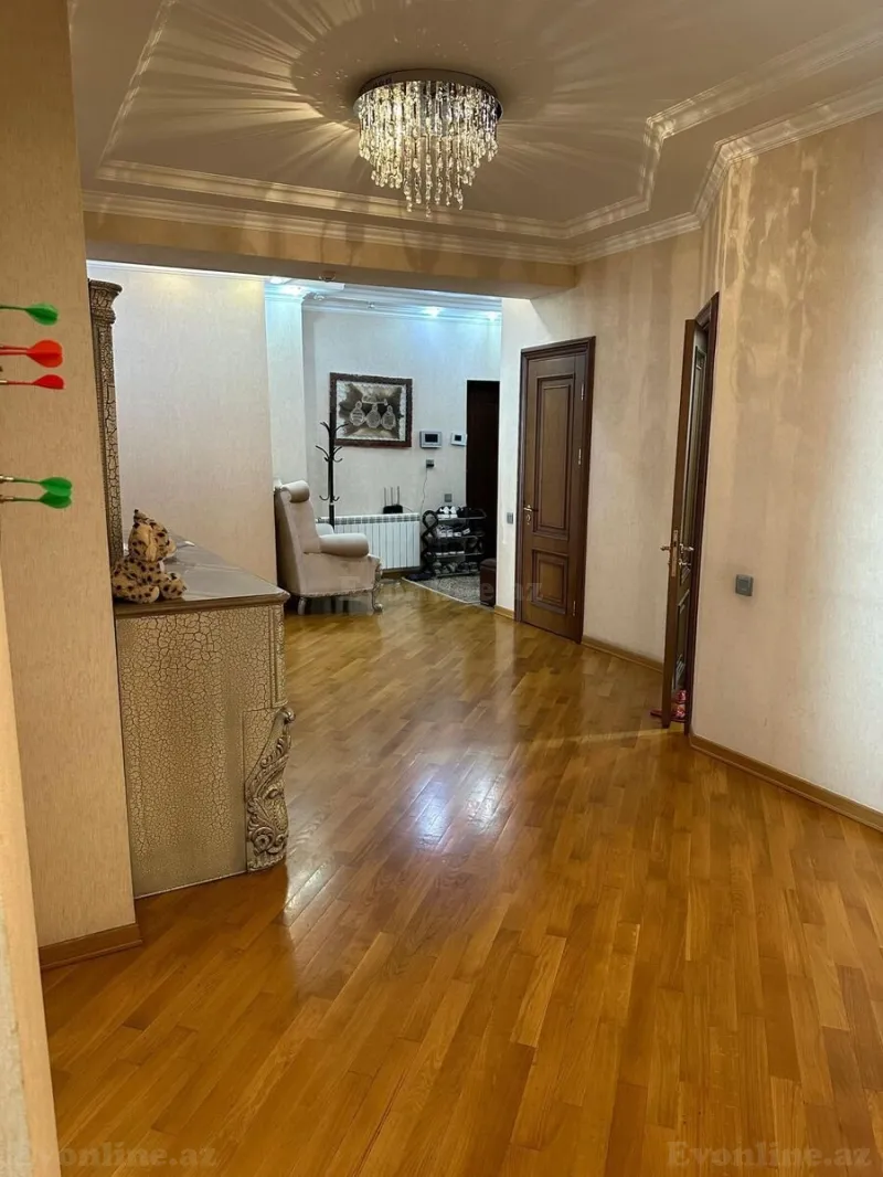 Kirayə verilir 4 otaqlı Mənzil Yeni tikili 215 m² Yasamal - şəkil 4