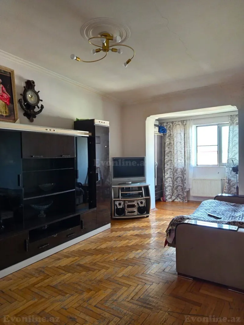 3 otaqlı Mənzil 75 m² Xalqlar Dostluğu m. Satılır