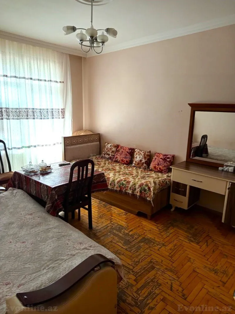 Satılır 3 otaqlı Mənzil Köhnə tikili 75 m² Xalqlar Dostluğu m. - şəkil 3