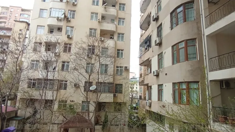 3 otaqlı Mənzil 97 m² Nərimanov r. Satılır