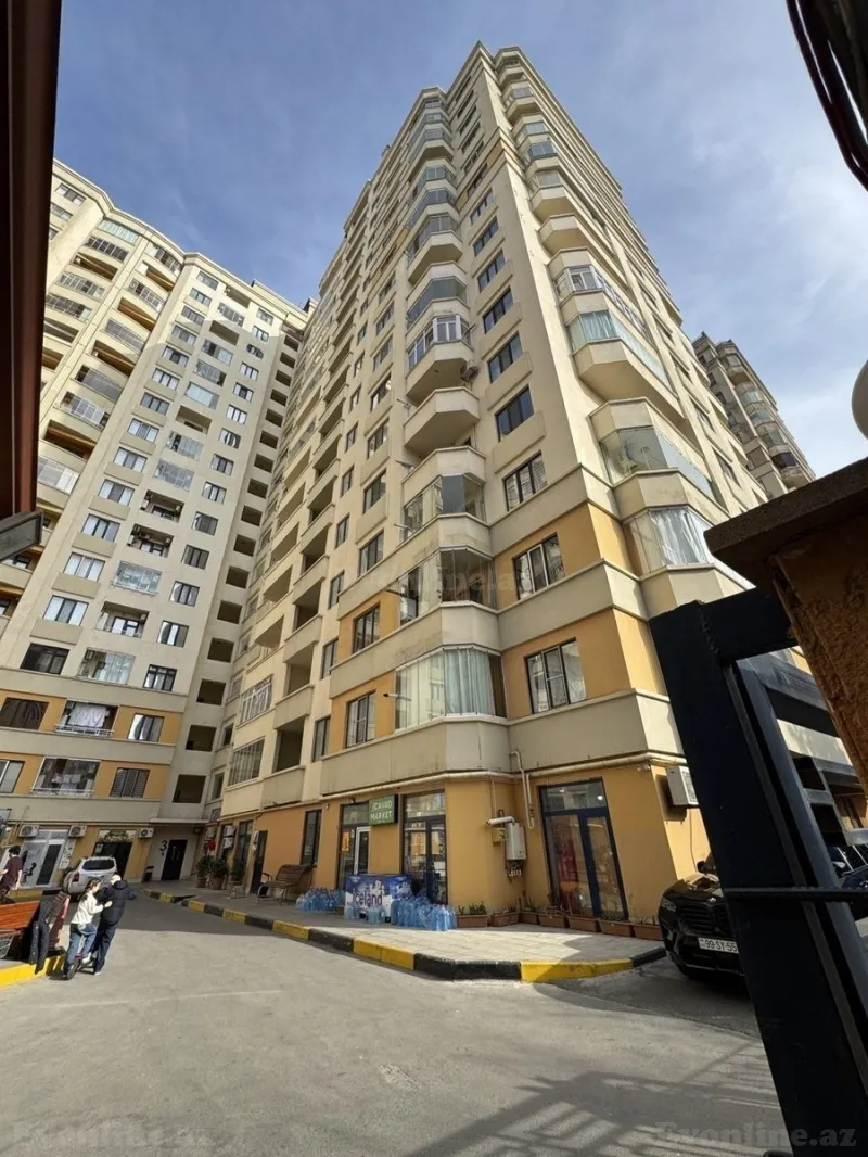 Satılır 2 otaqlı Mənzil Yeni tikili 67 m² Binəqədi r. - şəkil 2