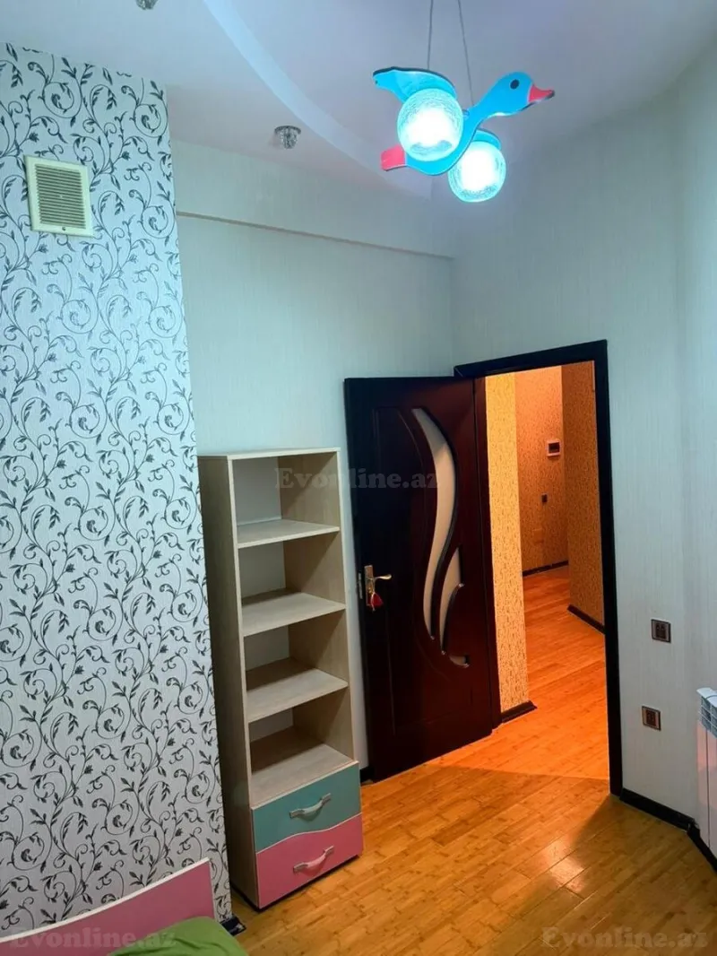 Satılır 3 otaqlı Mənzil Yeni tikili 74 m² Neftçilər m. - şəkil 9