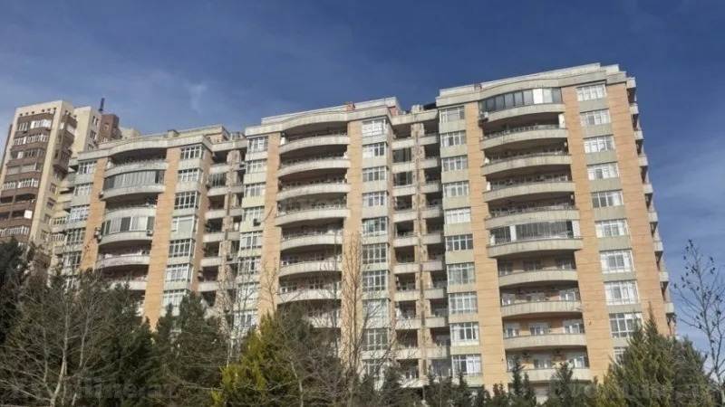 Satılır 3 otaqlı Mənzil Yeni tikili 100 m² Elmlər Akademiyası m.