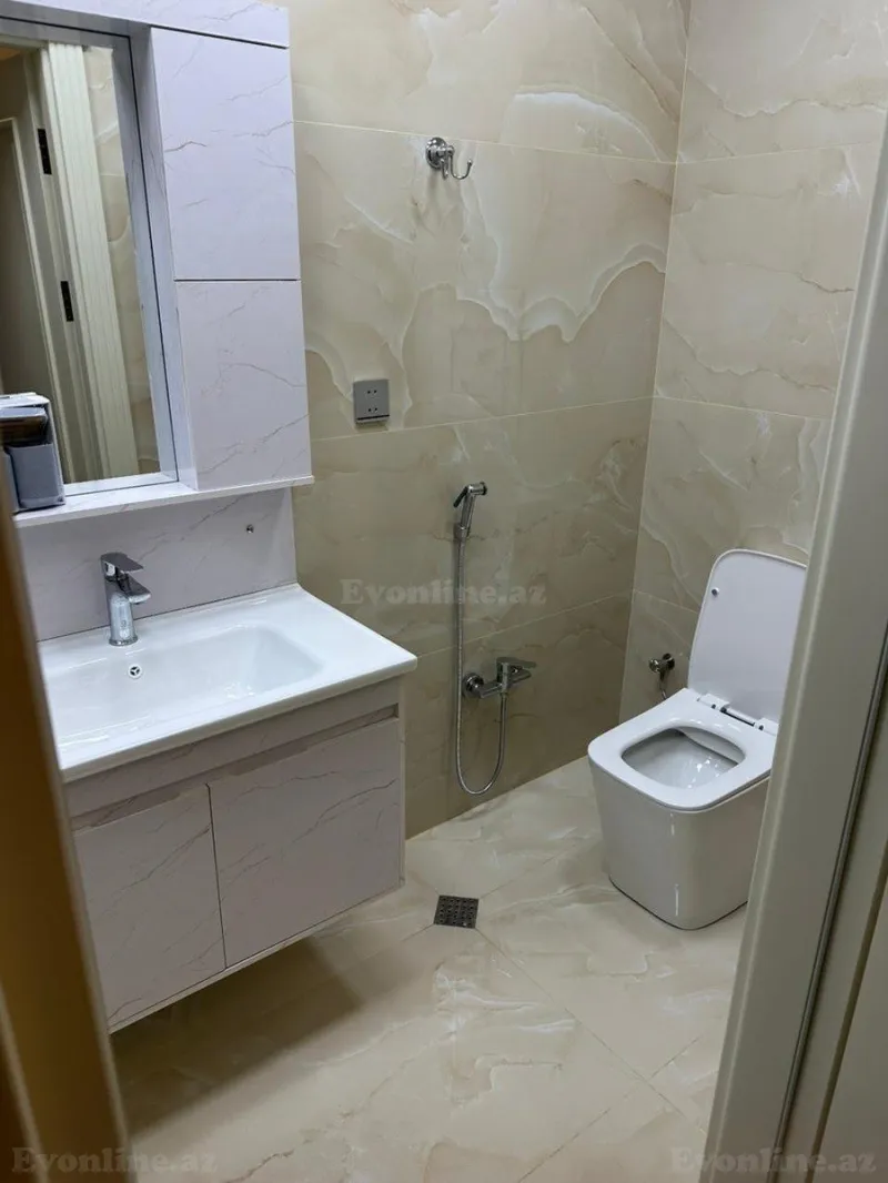 Kirayə verilir 2 otaqlı Mənzil Köhnə tikili 68 m² 7-ci mikrorayon - şəkil 2