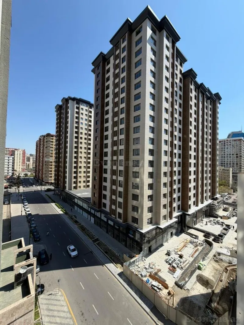 4 otaqlı Mənzil 184 m² Xətai m. Satılır
