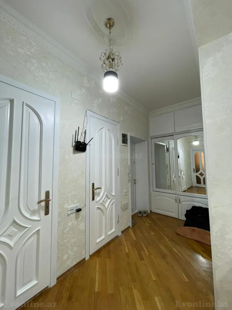 Satılır 3 otaqlı Mənzil Yeni tikili 100 m² Xalqlar Dostluğu m. - şəkil 8