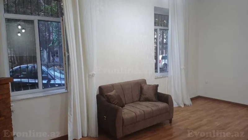 Satılır 1 otaqlı Mənzil Köhnə tikili 37 m² 28 May m.
