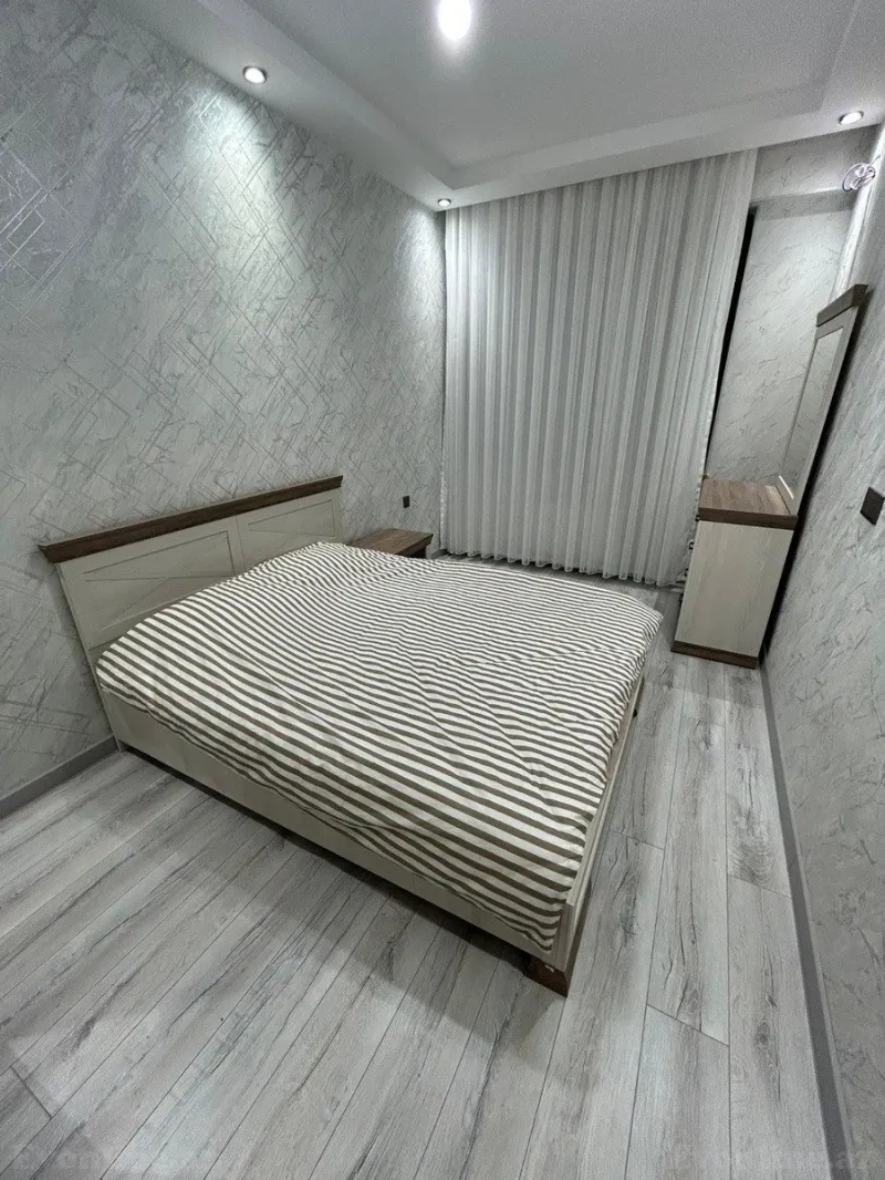 Kirayə verilir 3 otaqlı Mənzil Yeni tikili 105 m² İnşaatçılar m. - şəkil 19