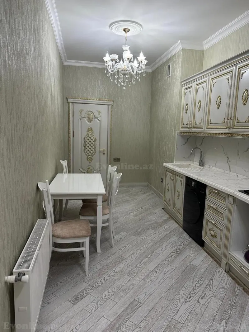 Kirayə verilir 3 otaqlı Mənzil Yeni tikili 130 m² Nərimanov r.