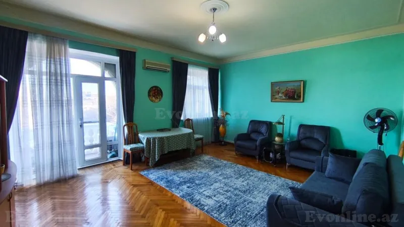 2 otaqlı Mənzil 80 m² İçərişəhər m. Kirayə verilir