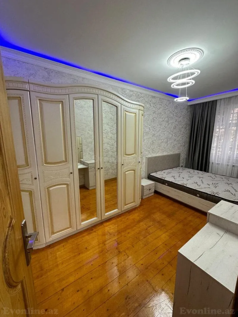 Satılır 2 otaqlı Mənzil Yeni tikili 50 m² 4-cü mikrorayon - şəkil 2